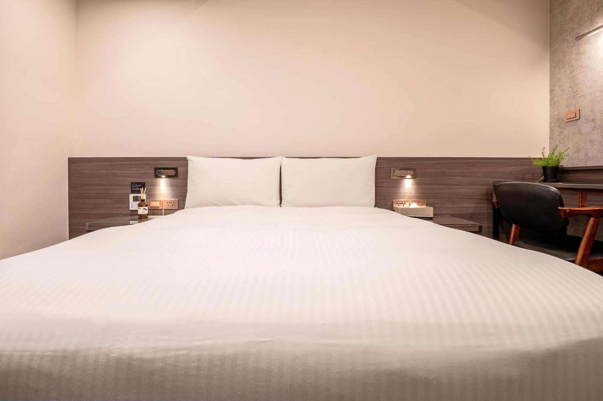 Dream Mansion Hotel Taichung Bagian luar foto